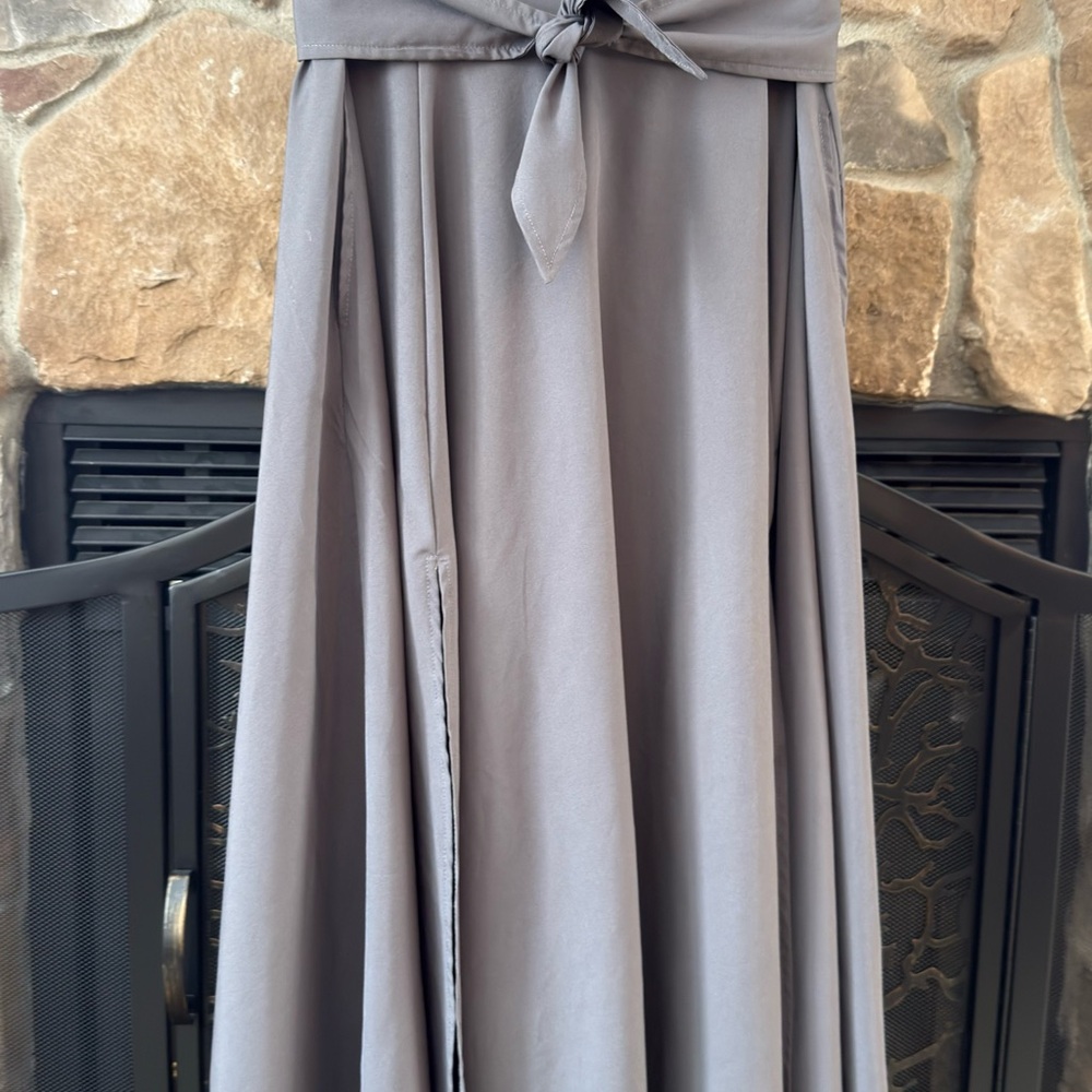 Elegant Gray Women's Skirt - Picture 3 of 3